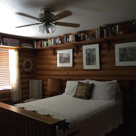 Canyon Wren Bed And Breakfast Блаф Екстериор снимка