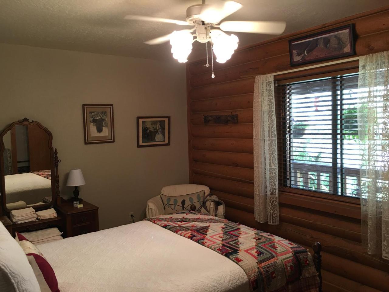 Canyon Wren Bed And Breakfast Блаф Екстериор снимка